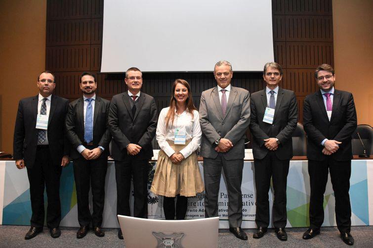 Participantes do painel com o presidente do IPDA, Edgar Guimarães - Foto: Bebel Ritzmann