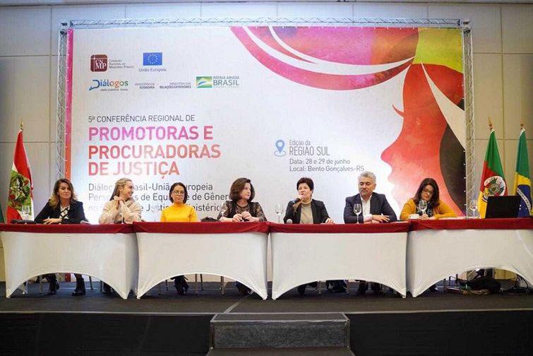 Presidente do CNMP, Raquel Dodge conduziu painel temático – Percepção Feminina sobre equidade de gênero - Foto: CNMP