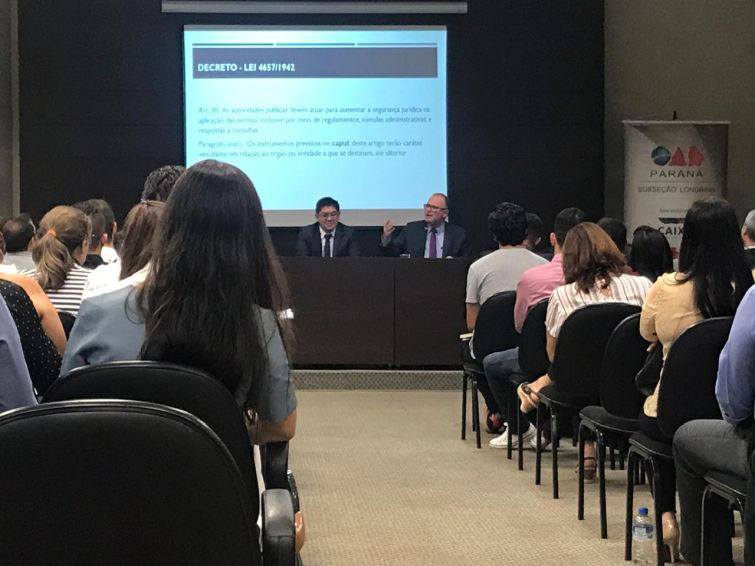 O presidente da APEP, Eroulths Cortiano Junior, fez palestra sobre “A LINDB e a Advocacia Pública