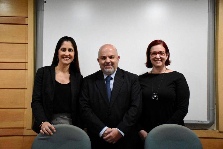 Vivian Cristina Lima López Valle, Renato Andrade e Adriana Ricardo Schier - Foto: Leticia Rochael