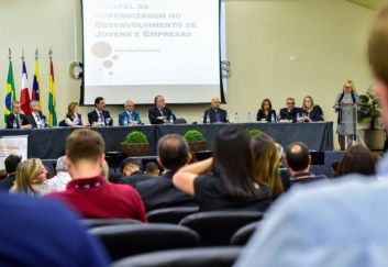 Seminário Aprendizagem: Fonte de Benefício Mútuo entre Empresário e Aprendiz